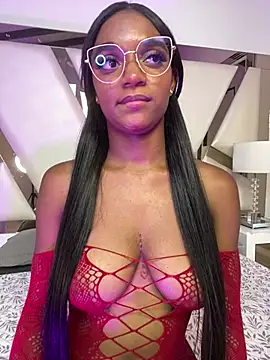 Chatroom XXX en direct de MiaaHoward