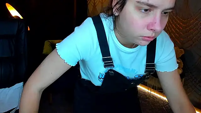 Chat +18 de Livia_Shy ao vivo