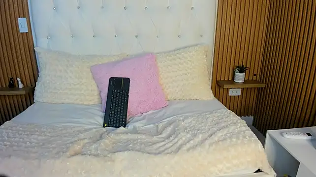 Chat +18 de BustamanteHanna ao vivo