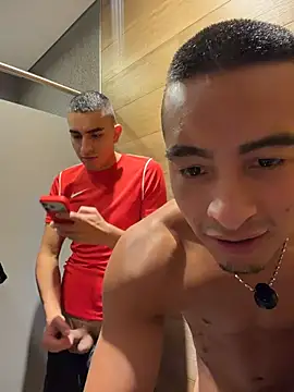 צ'אט XXX בשידור חי של willclayy