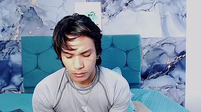แชท XXX สดของ MaximilianRoth