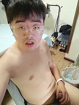 Charliez0088 – Naživo XXX chat