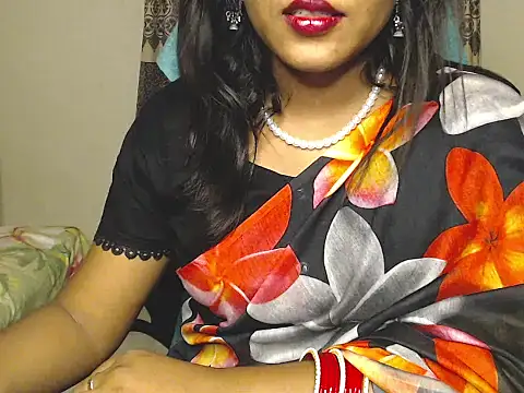 VelvetCoupleLive Adlı Modelin Canlı XXX Sohbeti