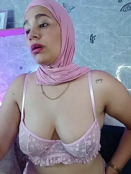 Chat XXX en directo de Shana-Jamil