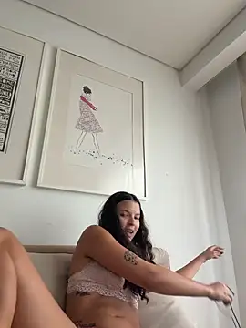 rossilaari Show in webcam