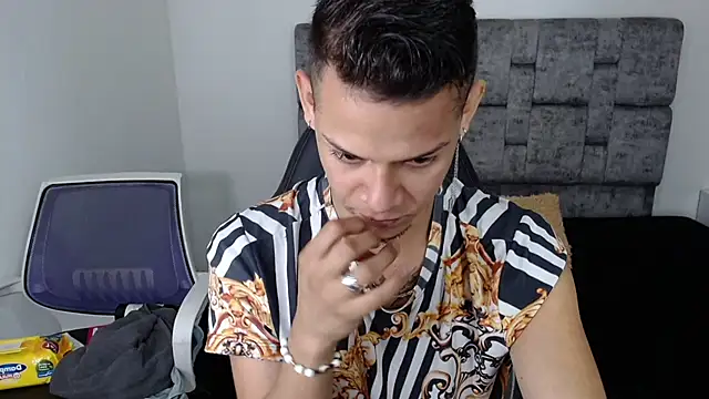 axcel_boy_ – Naživo XXX chat