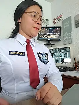 צ'אט XXX בשידור חי של Queen_linda1