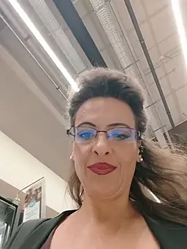 RebeccaNoble élő XXX-chatje