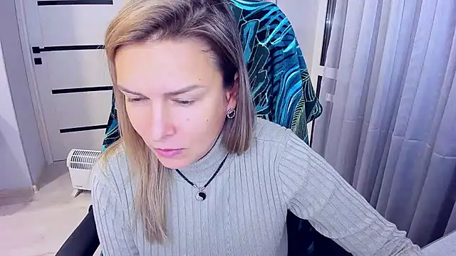 Czat XXX na żywo – AlexiaDarren