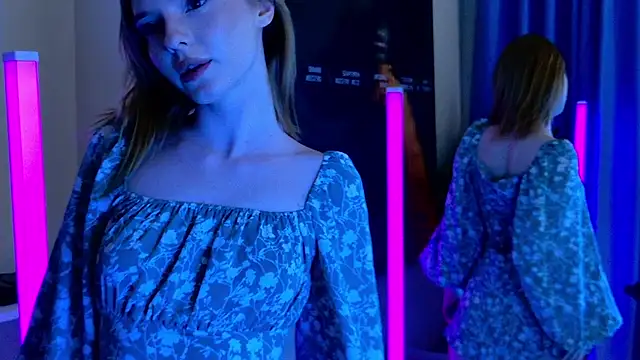 JayseBush Adlı Modelin Canlı XXX Sohbeti