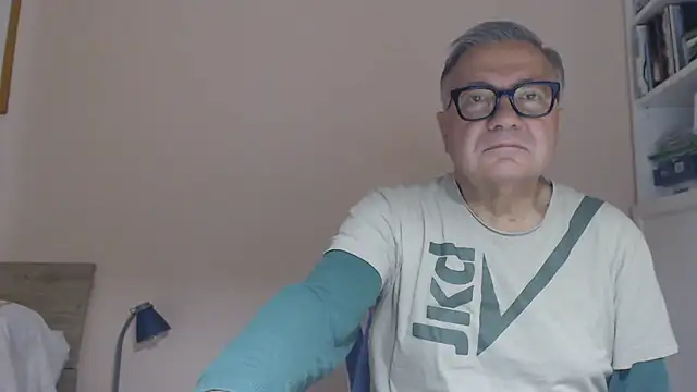 Chat +18 de YOU6me ao vivo