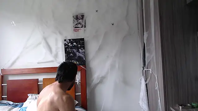 Taylor_DiamondBoyのライブXXXチャット