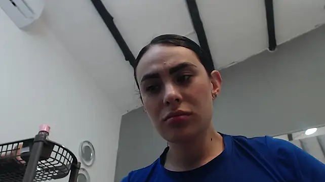Chat +18 de MartinaaFit ao vivo