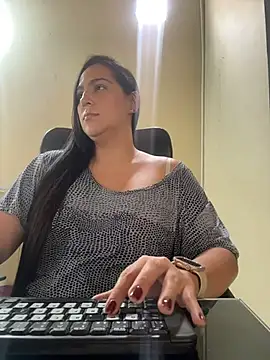 kendall_52 লাইভ XXX চ্যাট