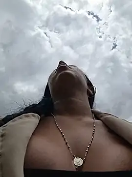 Luianna XXX чат на живо