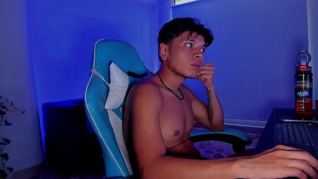 Alejo_montenegro – Live XXX-chat