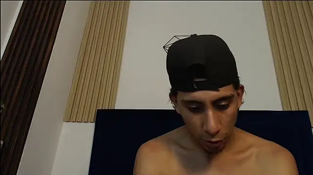 james__andrew Chat XXX in diretta