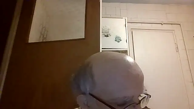mariusica1@xh's Live XXX Chat