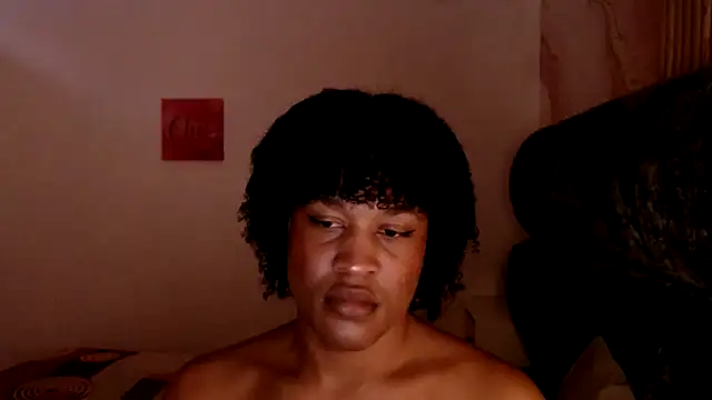 Chat +18 de dirtydolltsx ao vivo
