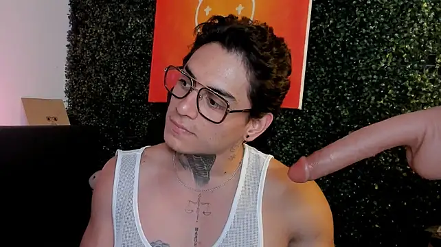 Živý XXX chat Simon_cortes