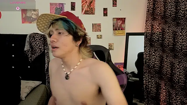 Nio-noah live XXX chat