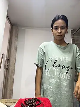 Chat +18 de Melissa_Rendon ao vivo