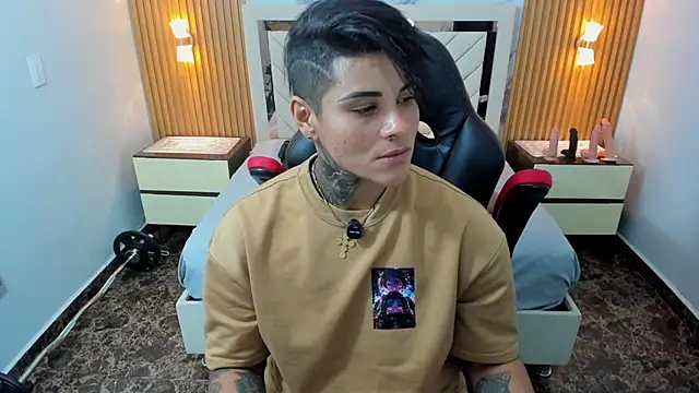 KAROLLJONES1 Live XXX-Chat