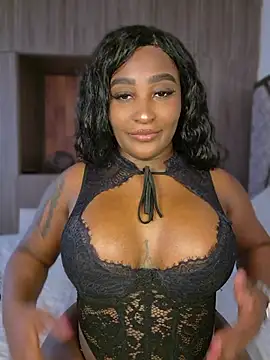 Denise_wolfe21 Adlı Modelin Canlı XXX Sohbeti
