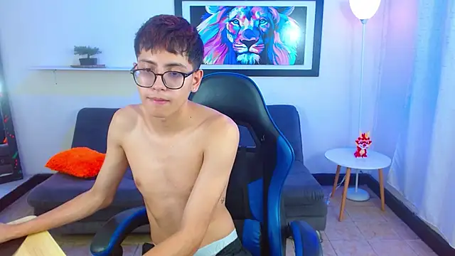 צ'אט XXX בשידור חי של alexcum_18