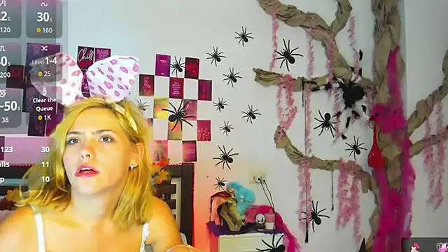 Chat +18 de DellaRows ao vivo