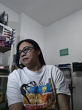 Violeta_Risky- Chat XXX in diretta