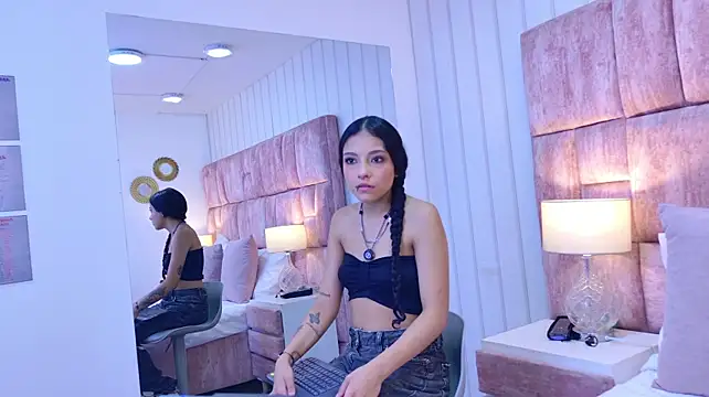 MiaLaure – Live XXX-chat