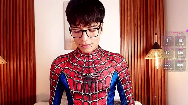 Chat +18 de Milo_Wolff ao vivo