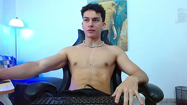 Show de ryan_cum18 na webcam