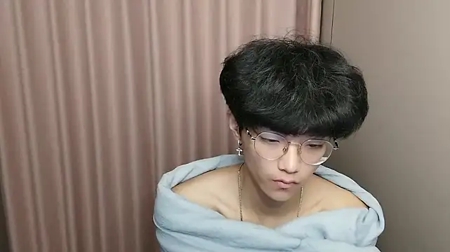 wssoo11's Live XXX Chat