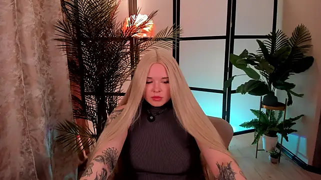 LynnBurns Adlı Modelin Canlı XXX Sohbeti
