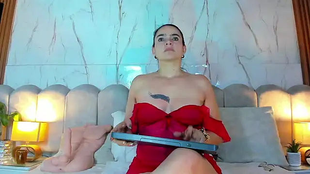 Chat +18 de Samantha_Fiire ao vivo