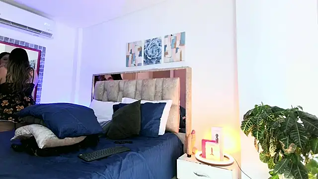 Dulce_Morrys Adlı Modelin Canlı XXX Sohbeti