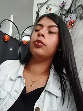 SOFIA-11_ Chat XXX in diretta