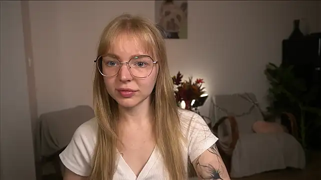 Emilyemmi's Live XXX Chat