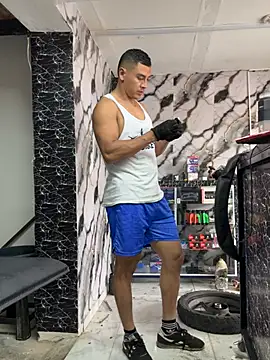 Paul22cm- live XXX chat