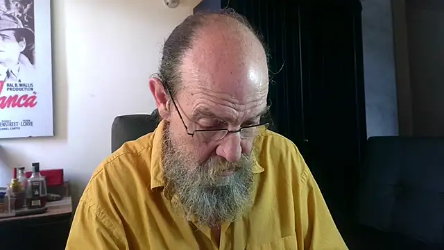 دردشة Uncle_Hottie الجنسية المباشرة