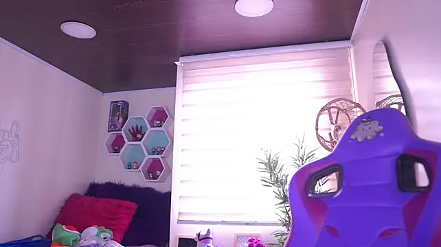Rebecah_1 Adlı Modelin Canlı XXX Sohbeti