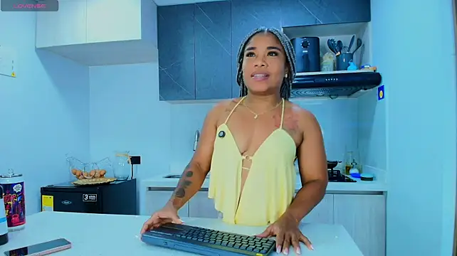 SilvannaFitt 라이브 XXX 채팅