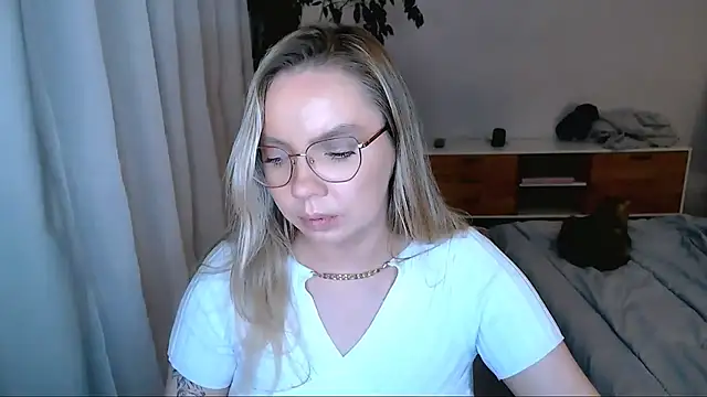 Chat XXX en directo de PolinaXXXXXJones