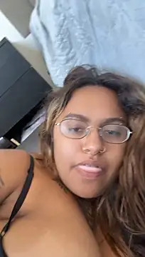 Chat +18 de caboclabeirario ao vivo
