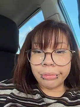 Czat XXX na żywo – moan4mona