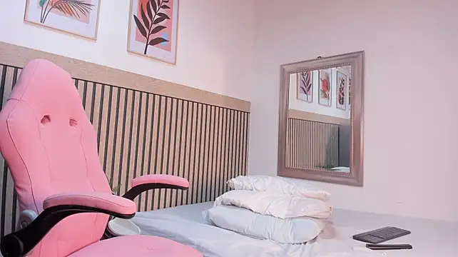 Mia_savala_'s Live XXX Chat