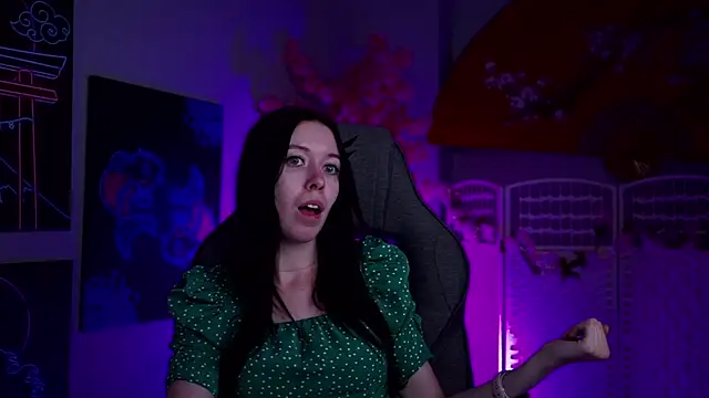 CoralieAshford Chat XXX in diretta