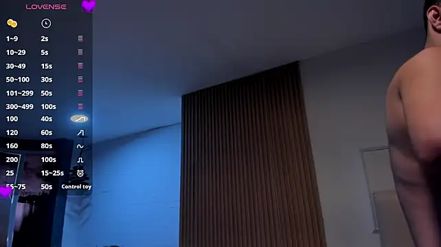 XXX chat uživo modela JUANDIAMONDS98